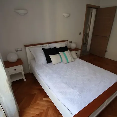 Welkeys - Massenet Apartment